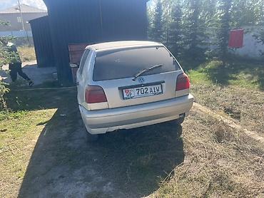 Volkswagen: Volkswagen Golf: 1994 г., 1.8 л, Механика, Газ, Хэтчбэк — 5