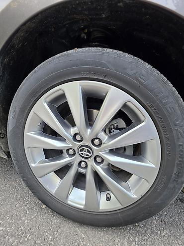 prius 2005: Toyota Camry: 2017 г., 2.5 л, Автомат, Бензин, Седан — 10