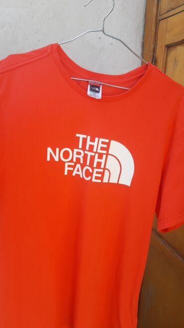 Futbolkalar: Futbolka, The North Face, M (EU 38), rəng - Qırmızı