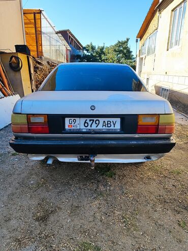 куплю сидение на спринтер: Audi 100: 1987 г., 2.3 л, Механика, Бензин, Седан