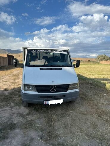 прицеп легковой бу: Легкий грузовик, Mercedes-Benz, Стандарт, 3 т, Б/у