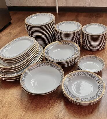 настенные тарелки: Обеденный набор, цвет - Белый, 17 персон, Азербайджан