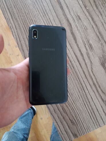Samsung Galaxy A10, 32 ГБ, цвет - Черный