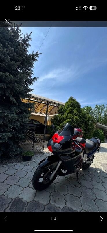 мото джерси: Спортбайк Suzuki, 600 куб. см, Бензин, Взрослый, Б/у