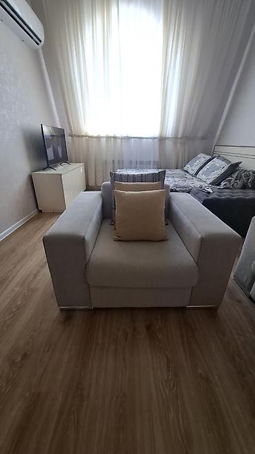 Mebel: İşlənmiş, Divan, Divan, Bazasız, Açılmayan — 8