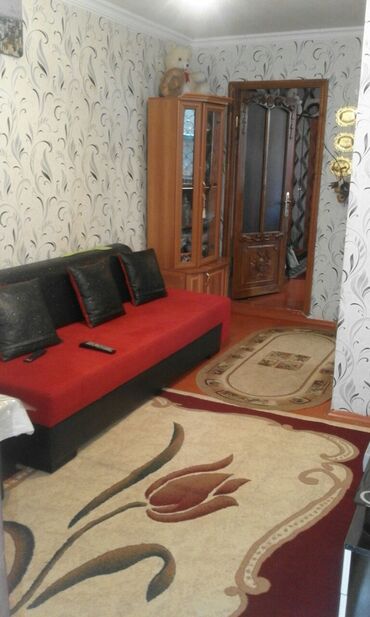 sirvan seherinde tecili satilan evler: Binəqədi qəs. 2 otaqlı, 62 kv. m, Kredit yoxdur, Orta təmir