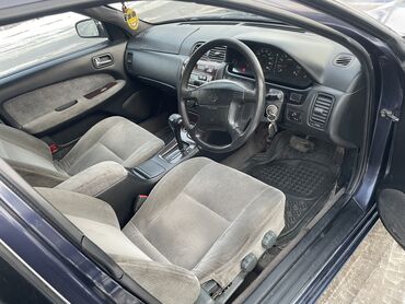 Транспорт: Toyota Avensis: 1998 г., 2 л, Автомат, Бензин, Седан