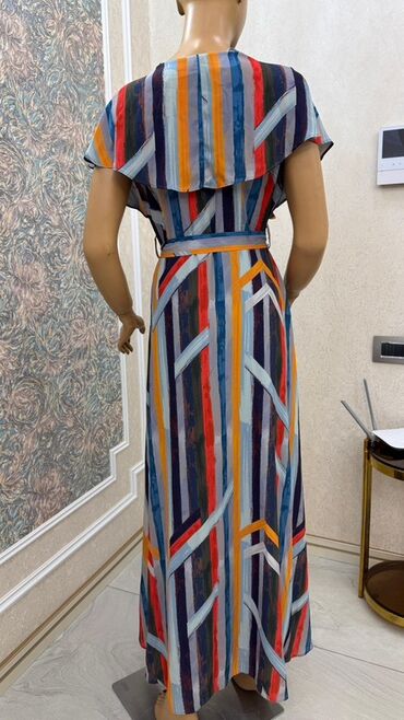 Kokteyl donlar: Zərif ziyafət geyimləri kolleksiyası - Model 1: Tünd bənövşəyi, tam — 16