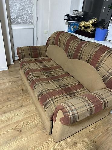 sofa: Прямой диван, Б/у — 2