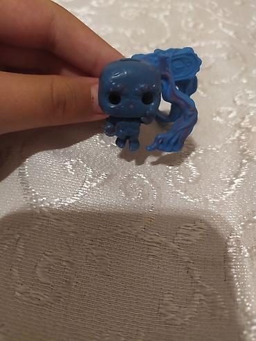 Игрушечные фигурки: Mavi rəngdə mini fiqur/həlqə-oyuncaq. Yumşaq plastikdən hazırlanıb — 1