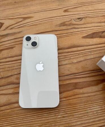 Apple iPhone: IPhone 13, Б/у, 128 ГБ, Белый, Чехол, 86 %