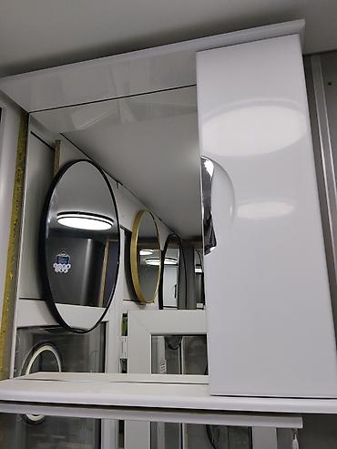 standing mirror: Настенная шкаф‑пенал для ванной комнаты с зеркалом. - Материал — 1