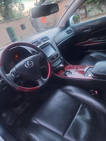 Другие детали салона: Lexus GS350 (салон) - Классический интерьер Lexus с сочетанием чёрной — 3