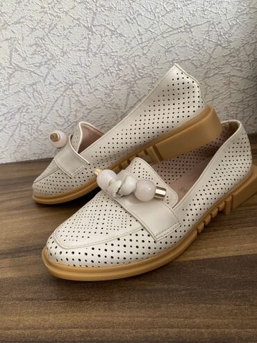 Çəkmələr: Massimo Dutti, Ölçü: 35, rəng - Bej, Yeni