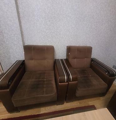 divan taxt: Divan, İşlənmiş, Açılan, Bazalı, Parça, Çatdırılma yoxdur — 3