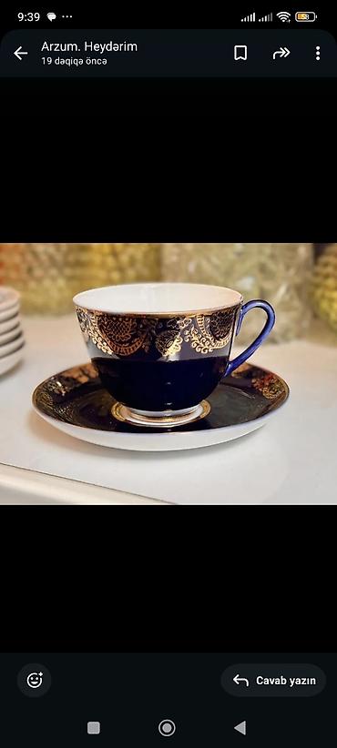 çay desmalı: Məhsul: 1-ci göy çay/qəhvə dəsti – qədimi Təsvir: - Tünd göy rəngli — 1