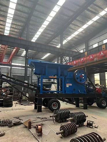 Дробилки: Щековая мобильная дробилка (также известная как щековая мобильная — 8