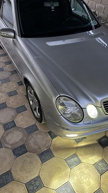 Mercedes-Benz: Mercedes-Benz E-Class: 2002 г., 5 л, Автомат, Бензин, Седан — 4