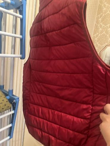 Рубашки: Мужские рубашки (набор) Жилет 700сом Джемпера по 450с Рубашки по — 14