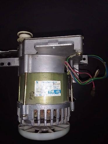 Электродвигатели: Продаю два электродвигателя от WorkCentre ХEROX пр-во Япония. Один — 9