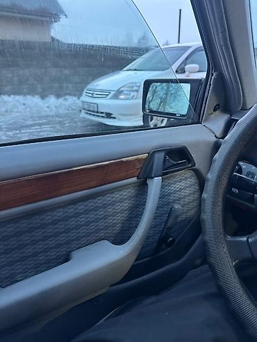 Mercedes-Benz: Mercedes-Benz W124: 1991 г., 2 л, Механика, Бензин, Седан — 7