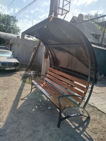 деревянные столы и стулья для кухни: Отургуч Жыгач, Жөлөнгүчү менен, Чатыры менен