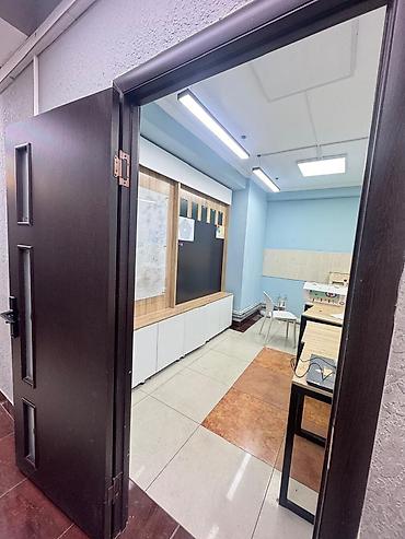 Аренда офисов: Аренда офисов, 400 м², В частном доме, 1 линия — 14