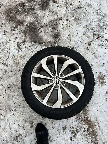 buy lil solid rs: VOLKSWAGEN T-ROC - KOMPLETAN AUTO U DELOVIMA | Delovi za VW T-Roc — 4