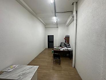 Коммерциялык кыймылсыз мүлктү сатуу: Кеңселерди сатуу 160 м², Ремонту бар, Көп кабаттуу имарат, 1 кабат — 6