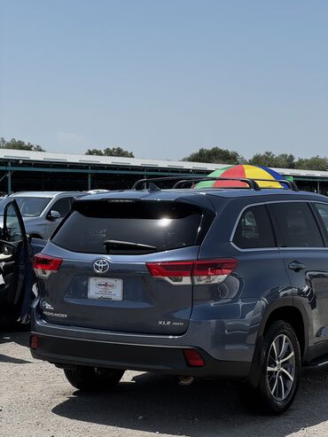 авто в рассрочку минивэн: Toyota Highlander: 2019 г., 3.5 л, Автоматтык, Бензин, Кроссовер