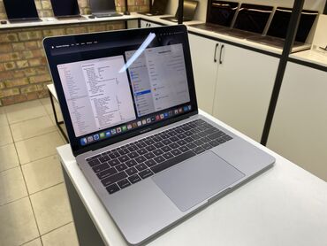 сумка ноутбука: Ноутбук, Apple, 8 ГБ ОЗУ, Intel Core i5, 13.3 ", Для несложных задач, память SSD