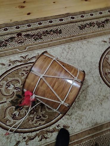 gitara klasik: Məhsul: Nağara (xalq zərb aləti) Əla vəziyyətdə Təsvir: - Korpus — 2