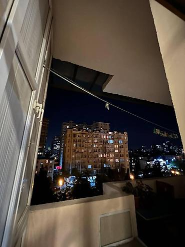 tibet massivi: Bakı, 2-ci mikrorayon, 3 otaqlı, Köhnə tikili, m. Memar Əcəmi, 106 kv. m — 8