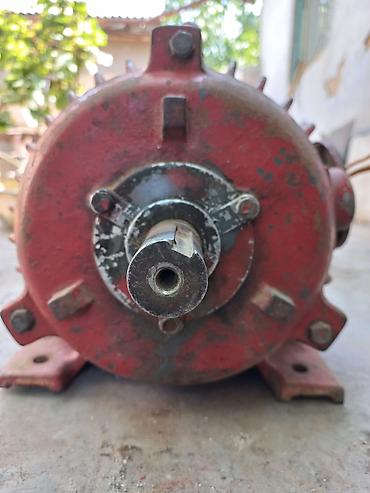 Электродвигатели: Электродвигатель 3ф параметры стерты ц 6.000 с. двиг по меньше зф — 1