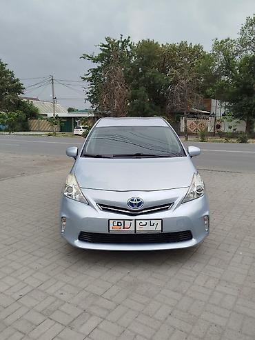camry 50 2012: Toyota Prius: 2012 г., Бензин, Универсал — 1