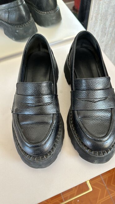 женские кожаные туфли: Туфли 38, цвет - Черный