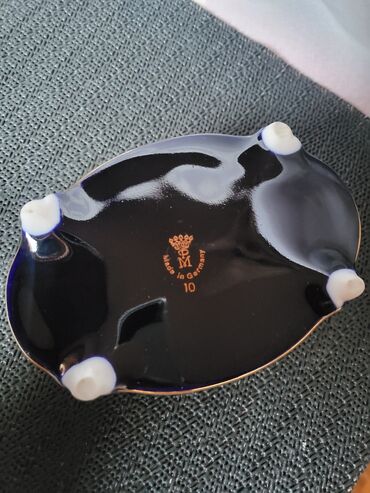 Ostali antikviteti: Satula nova 1914 do 1972g Nemacka,Martin Roda porcelan. Satula na lalafo.rs — 6 Ostali antikviteti: Satula nova 1914 do 1972g Nemacka,Martin Roda porcelan. Satula — 6