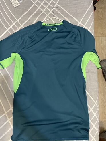 футболка со львом мужская: Футболка XL (EU 42), цвет - Зеленый