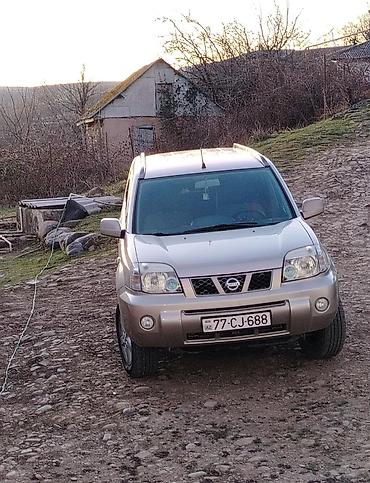 nissan 1998: Nissan X-Trail Classic, bej rəngli krossover/SUV. Xüsusiyyətlər: - — 3