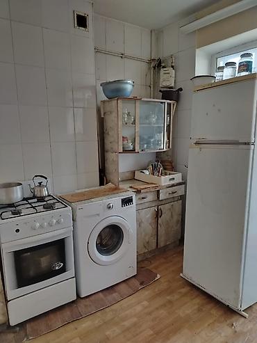 Kirayə mənzil – 2 otaqlı, mətbəx və dəhlizli - Plan: ayrılmış 2 otaq