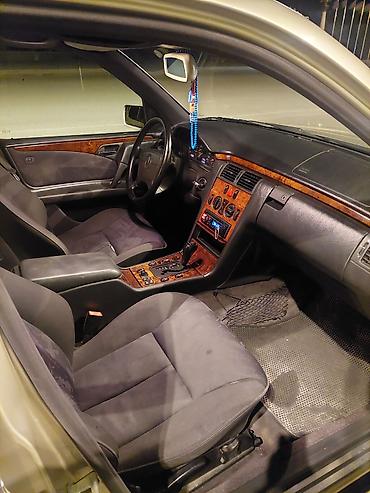 mercedes 220 cdi: Mercedes-Benz E 200: 2 l | 1998 il — 8