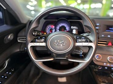 solaris accent: Hyundai Avante: 2021 г., Седан — 7