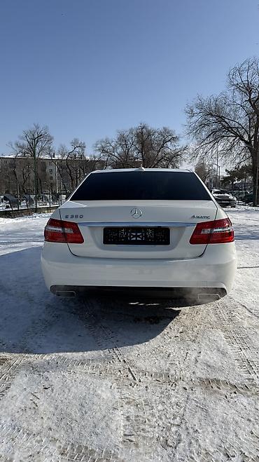 Mercedes-Benz: Mercedes-Benz E-Class: 2011 г., 3.5 л, Автомат, Бензин, Седан — 2