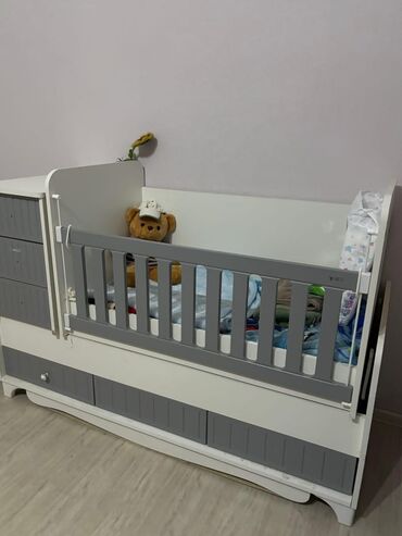 Beşiklər: Oğlan üçün, Beşik