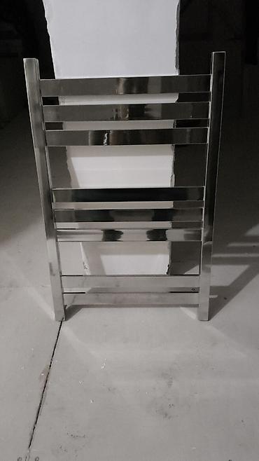 Paslanmayan poladdan dəsmal radiatoru (qızdırıcısı) - Material