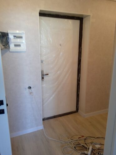 Другие стройуслуги: Услуги по укладке плитки для ванных комнат, кухонь и других помещений — 8