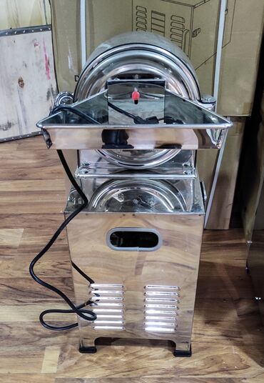 Digər restoran, kafe avadanlığı: Sənaye tipli dəyirmanlar sifarişlə gətirilir. Dəyirmanla bütün — 4