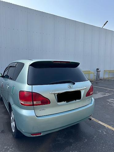 Toyota: Toyota Ipsum: 2002 г., 2.4 л, Автомат, Бензин, Минивэн — 5