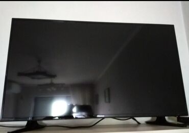 продать телевизор на запчасти: Продаю Hisense LTDN40D50TS на запчасти, есть все, подсветка, плата