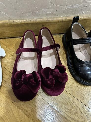 bot kar: Ag 33razmer 15m 
Qara 32razmer 10m 
Bordo 33razmer 15m — 1